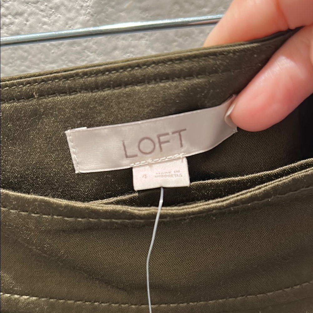 ANN TAYLOR LOFT  Olive Green Wrap front Women's Skirt - Picture 5 of 11